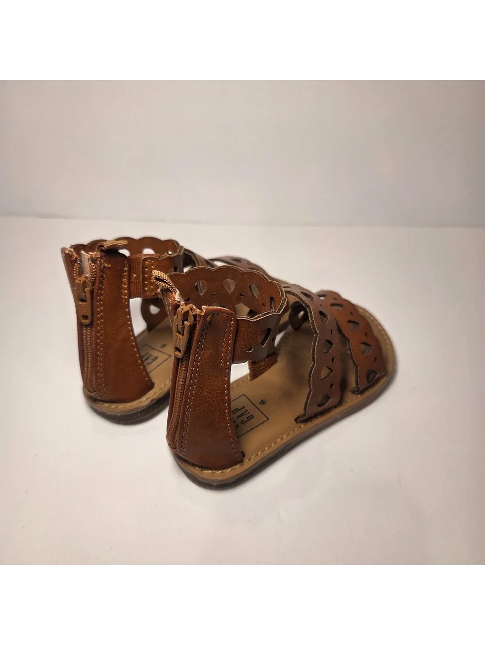 Baby Gap Brown Sandals Size 6 toddler/ 6 little kids